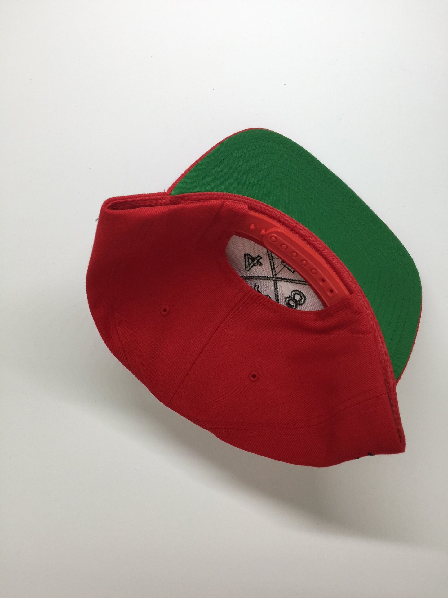 AZ48 Compass Flatbill Snapback Cap - Red